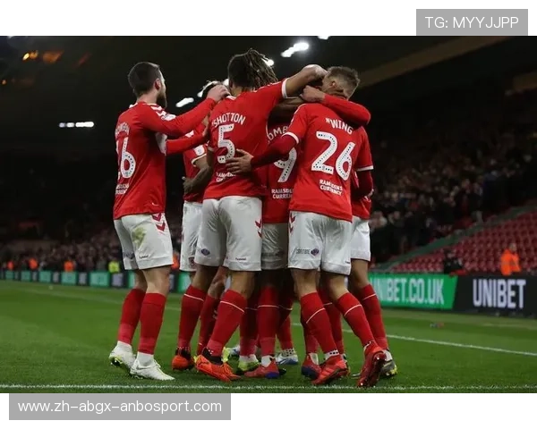 英超球队实力划分：顶级豪门与中游球队对比